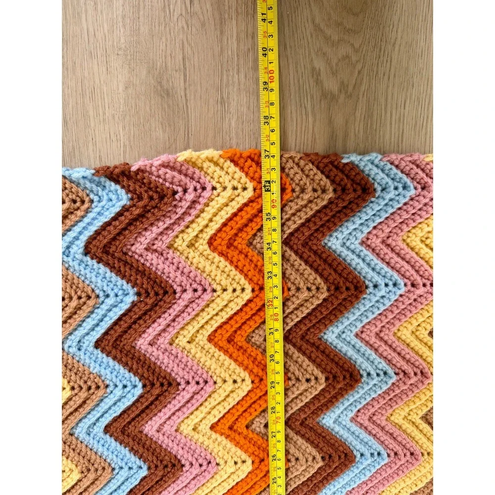 Vintage Handmade Crochet Chevron Ripple Afghan Throw Blanket Multi Color‎ 37x48
